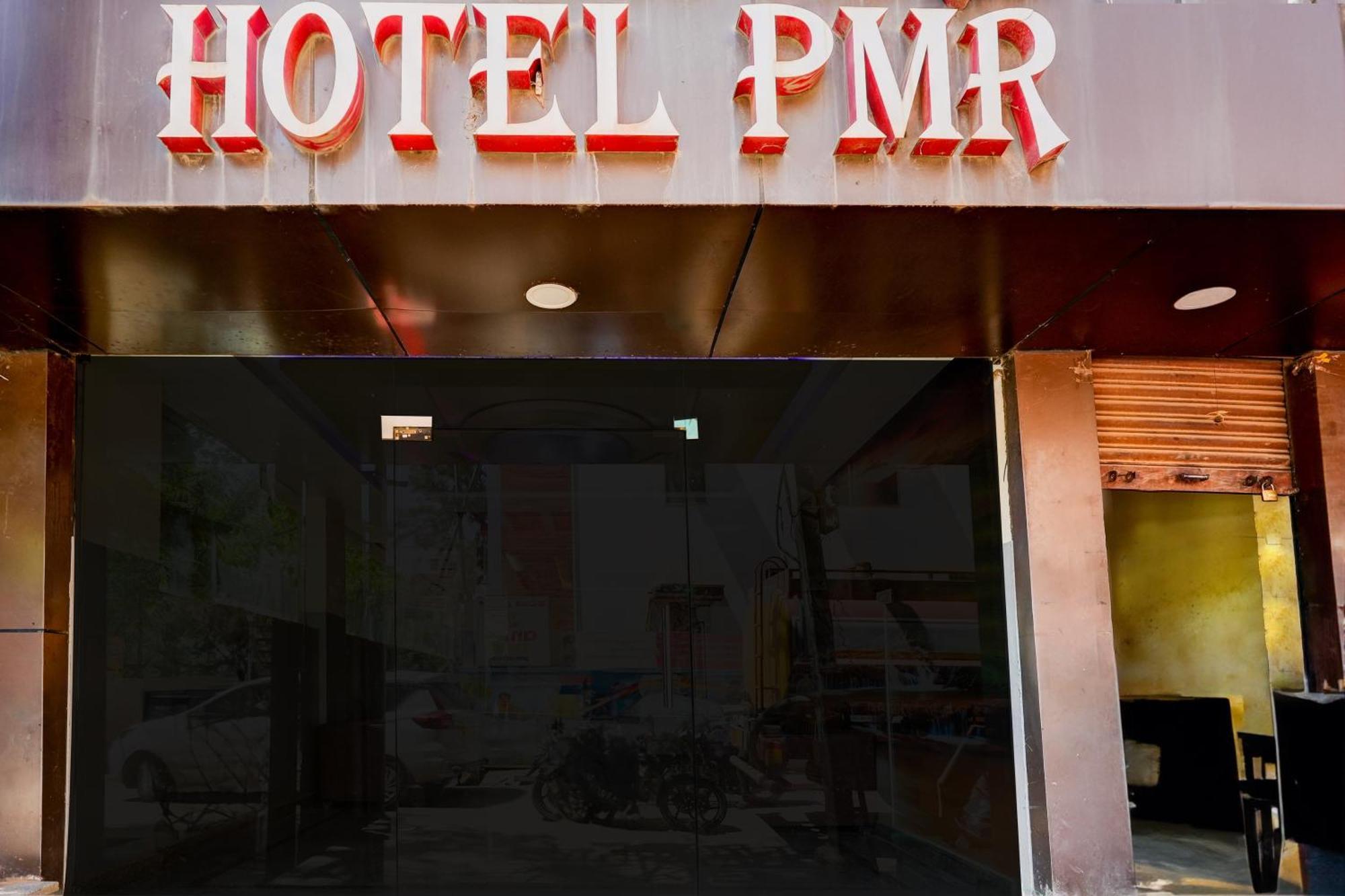 OYO 10475 Pmr Hotel Bangalore Buitenkant foto