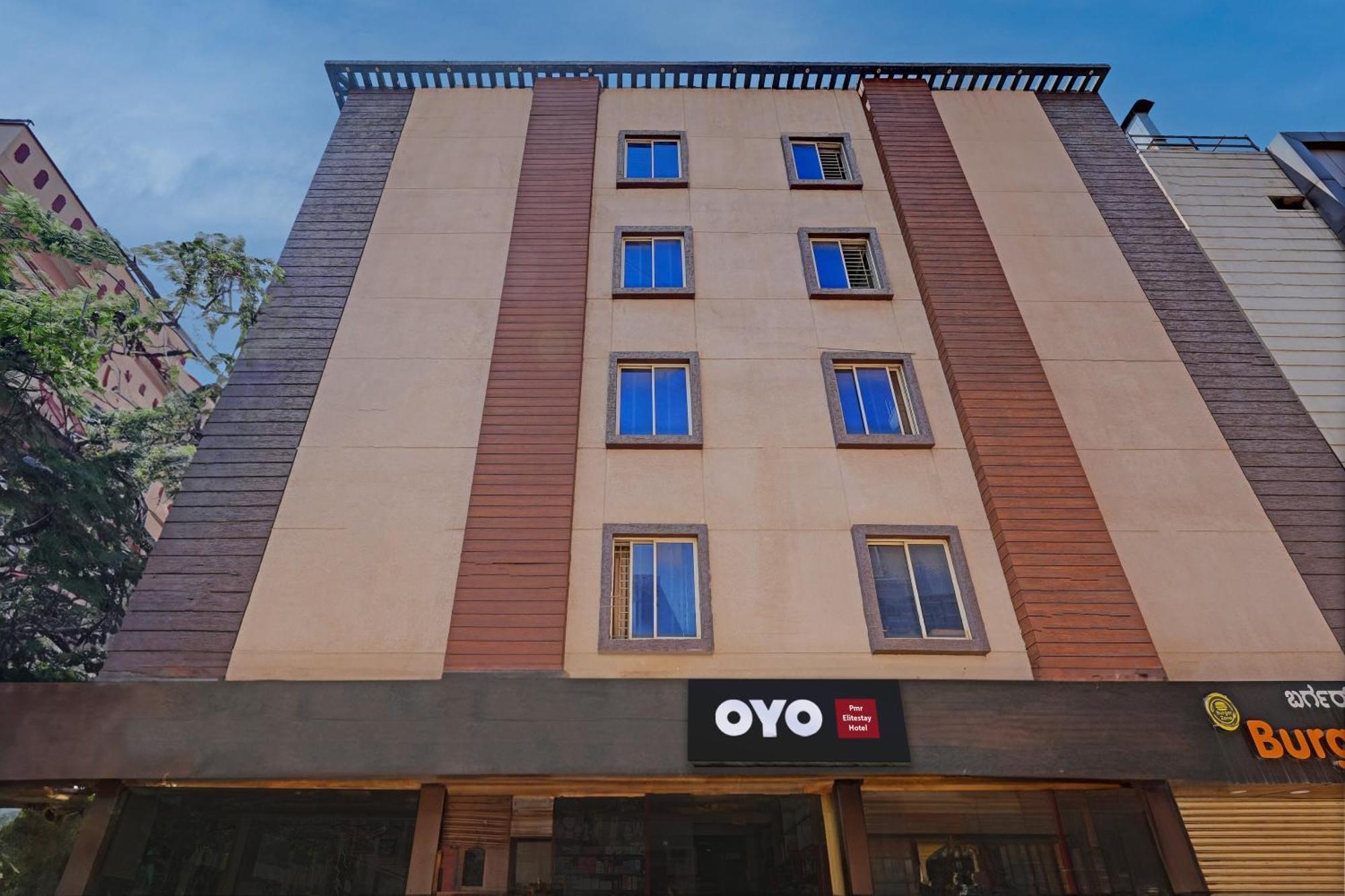 OYO 10475 Pmr Hotel Bangalore Buitenkant foto